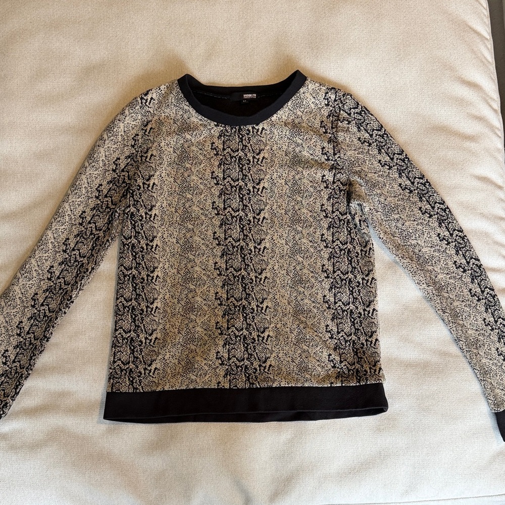 Brooklyn Industries Black and Cream Knit Top